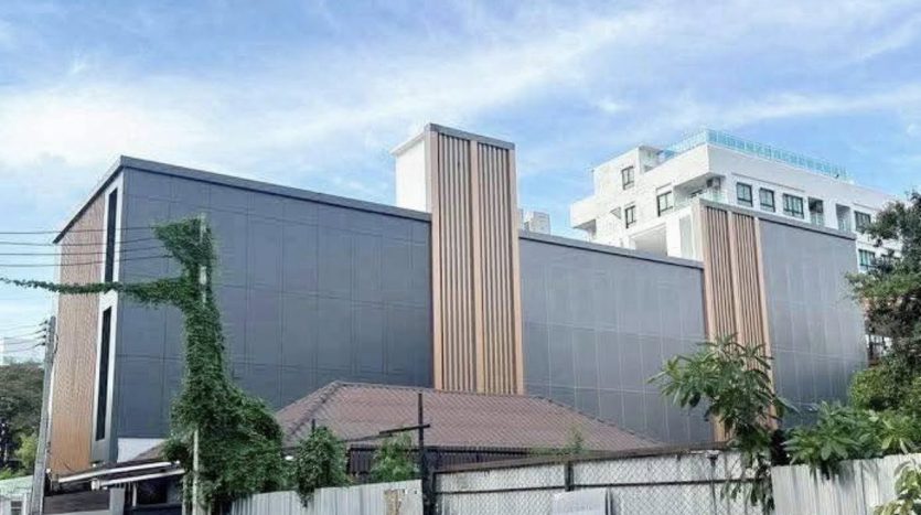 4-Storey Brand New Luxury Pool Villa For Sale – Prime Investment in Pratumnak Pattaya