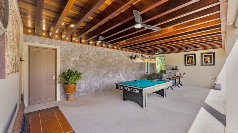 Mabprachan Lake Pattaya Luxury 4 Br Pool Villa For Sale – Surrounded by Nature
