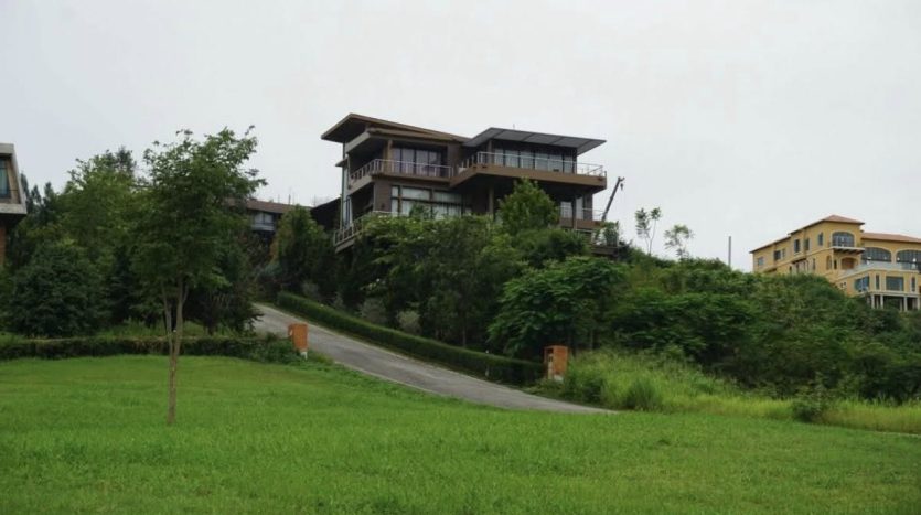 Nature Retreat 7 Br House For Sale in Pak Chong Khao Yai – Scenic Hilltop, National Park View