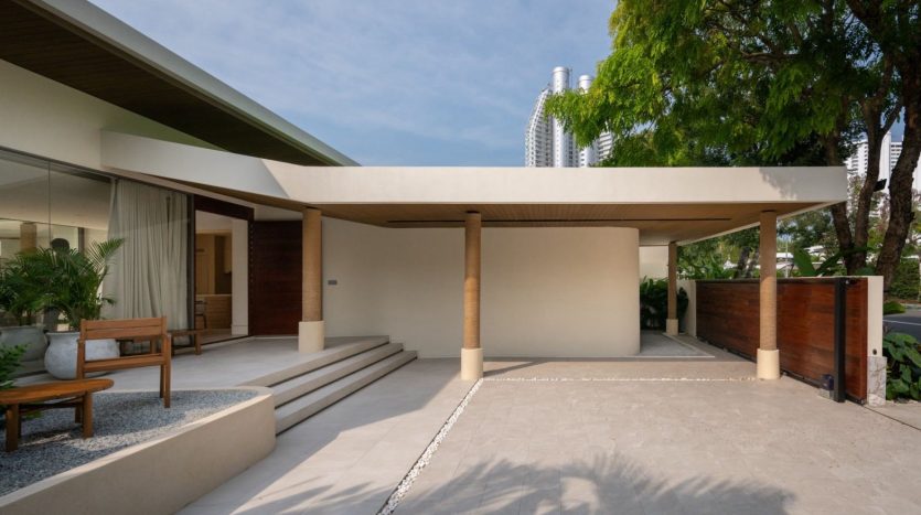 3 Br Mövenpick Pool Villa For Sale – Premium Smart Home on Prime Na Jomtien Location Close to Beach