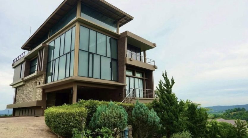 Nature Retreat 7 Br House For Sale in Pak Chong Khao Yai – Scenic Hilltop, National Park View